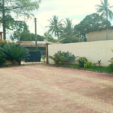 Shamool Hotel Dar es Salaam Exterior foto